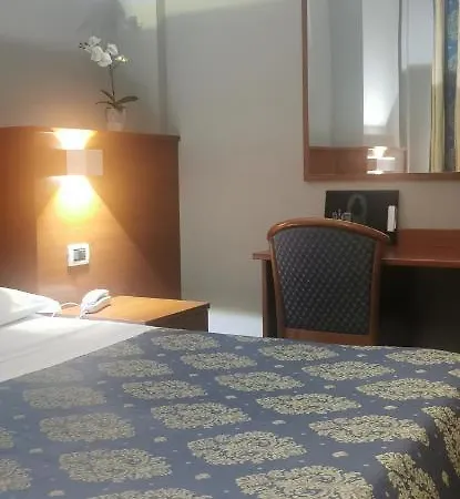 雷高尔夫酒店 酒店