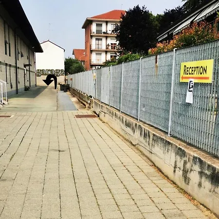 酒店 雷高尔夫酒店 蒙卡列里