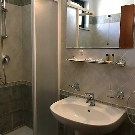 雷高尔夫酒店 3* 蒙卡列里