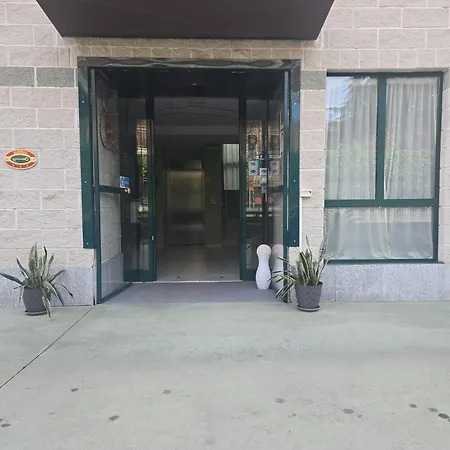 雷高尔夫酒店 酒店 3*