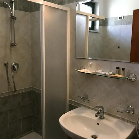 فندق Rigolfo مونْكالييري